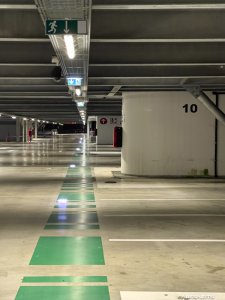 Parking le matin - Photo par AbesNeits