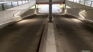 Parking le matin - Photo par AbesNeits